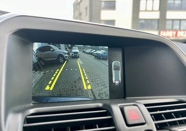 Volvo XC 60 cena 89900 przebieg: 113169, rok produkcji 2017 z Żychlin małe 326